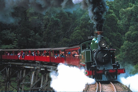 墨尔本:Puffin Billy 蒸汽观光火车