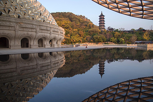 牛首山文化旅游区+侵华日军南京大屠杀遇难同胞纪念馆+夫子庙一日游【一日游半日游可选，门票全含，纯玩无购物】