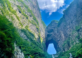 凤凰古城+天门山国家森林公园二日游【（含景区门票，含住宿，含午餐）0购物纯玩，天天发团】