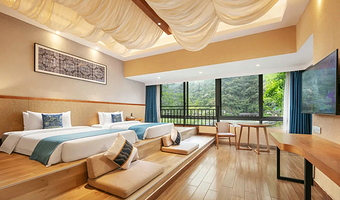 【酒店套餐】葛仙村度假区月染仙居酒店1晚+双人门票+双人往返索道票+围炉煮茶+双早+观光车+篝火晚会+水幕电影