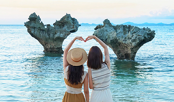 冲绳美丽海水族馆+万座毛+古宇利岛+琉球村+濑长岛+北谷町美兵美国村一日游【冲绳北部南部 中文导游 纯玩行程】