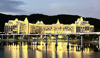 【酒店套餐】限量免费升房丨海南海洋欢乐世界凯悦酒店+2大2小早餐丨可选无限次畅玩欢乐世界2日票+南海列车