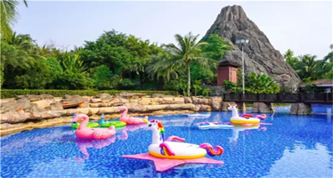 【酒店套餐】海口观澜湖温泉度假酒店1间1晚+双人自助早餐或烧烤自助晚餐+双人火山温泉谷+水上乐园套餐多种可选