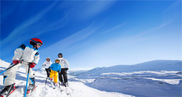 兰州兴隆山滑雪场一日游【畅心滑雪+雪具雪服/赠暖心手套+袜子】