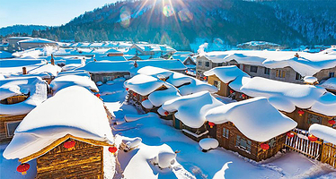 中国雪乡+大秃顶子山一日游【精品小团◆赠马拉爬犁或ATV二选一◆雪地摩托◆冰雪画廊◆东北大花袄】