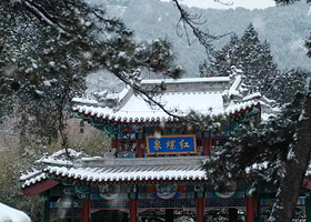 红螺寺+鸟巢(国家体育场)一日游【可选五环内接含门票/纯玩5小时/赠祈福丝带/外观鸟巢水立方】