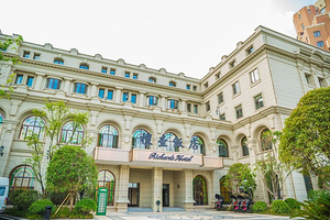 【酒店套餐●自驾游】横店影视城三星礼查饭店+横店影视城门票+早餐+重复入园+演出秀攻略