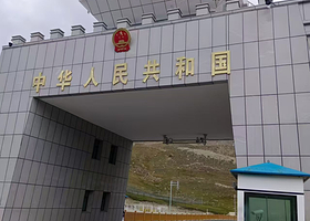 喀什帕米尔高原+慕士塔格冰川公园+红其拉甫国门+盘龙古道三日游【白沙湖，喀湖，班迪尔蓝湖6人纯玩小团】