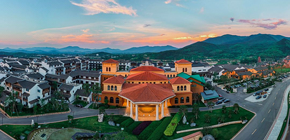 【位于景区内】宜兴窑湖大酒店1-2晚+双人宜兴窑湖小镇无限次门票+双人早餐+可选其他权益