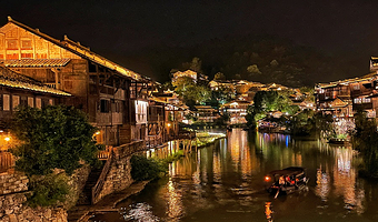 贵州乌江寨国际旅游度假区一日游【贵州休闲度假新品牌·远离喧嚣，感受秀丽山河】