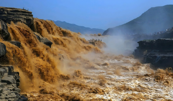 陕西黄河壶口瀑布+黄帝陵轩辕庙一日游【三环内接早/可选黄帝陵/升级VIP头等舱|体验陕北窑洞】