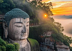 乐山大佛一日游【车+票+导游一价全含+徒步or游船+特色午餐】