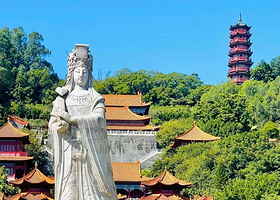 广州南沙天后宫+南沙游艇会+沙湾古镇+余荫山房一日游【私家团＋上门接送＋爬山、祈福、看海＋《去有风的地方》】