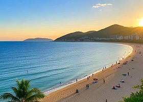 【私家团】广州出发上门接送：深圳大梅沙、中英街、地王观光深港之窗、梅拉尼亚小镇、外观世界之窗、中英街