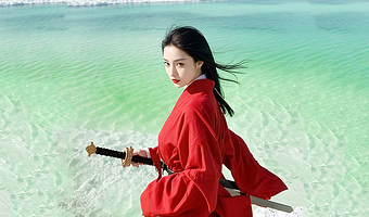 察尔汗盐湖+乌素特水上雅丹地质公园一日游【8人精致小团丨上门接送丨纯玩无购物】