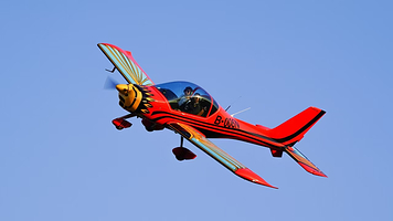 青岛莱西店埠机场星河飞行俱乐部【固定翼/直升机飞行体验+飞行制服 +摄影+纪念品登机牌+纪念品飞行钥匙扣】