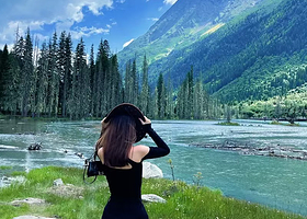 四姑娘山一日游【雪峰·草地·森林·打卡双桥沟美景·可选头等舱/一价全含/2-8人小团】