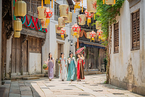 【五一限量特惠】濮院时尚古镇濮锦大酒店1-2晚+双人早餐+双人无限次濮院时尚古镇（赠送交子）+可选自助简餐晚餐