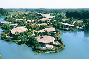 【酒店套餐】豪华五钻★金湖水上森林·港府君澜温泉度假酒店1晚+2大1小金湖水上森林景区门票含早+可选温泉房