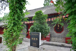 草堂寺+金龙峡一日游【畅游金龙峡谷，观瀑布之壮美 精致小团 西安市接送】