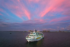 【酒店套餐】唐苑盛宴酒店住1晚+2张红嘴鸥游船内舱门票+2人自助早餐+免费停车