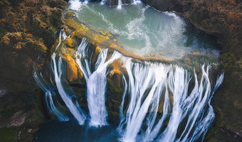 织金洞+滴水滩瀑布+坝陵河大桥+黄果树景区二日游