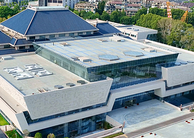 武汉湖北省博物馆+黄鹤楼+东湖+武汉长江大桥一日游【深度纯玩无购物，纯玩一日游】