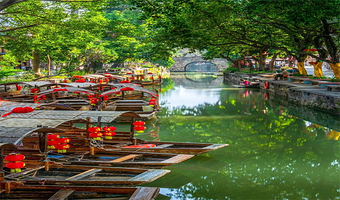 【私家团】佛山顺德清晖园+华盖路美食+逢简水乡+顺峰山公园+华侨城欢乐海岸一天游，珠海&中山出发上门接送不拼客