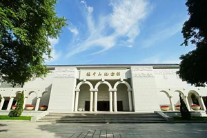 【私家团】孙中山故居+珠海大剧院+情侣路+渔女+豪华游船海上看港珠澳大桥1日游，深圳/东莞出发上门接送