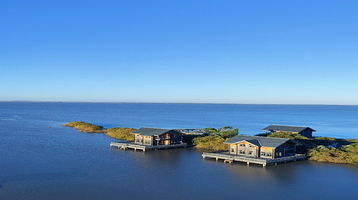 鸡西兴凯湖湿地公园+密山口岸+鸡西市博物馆一日游【五/七座精品包车 CJ】