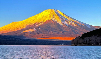 东京富士山一日游【可选9人团酒店接送|kaba巴士|山中湖白鸟船|忍野八海|新仓山浅间公园|河口湖】