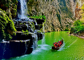 【私家小团】清远英德洞天仙境+峰林晓镇一天游<纯玩避暑/见证大自然鬼斧神工/情侣游/家庭游/亲友游/广州出发>