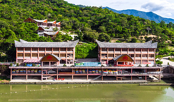 【酒店套餐】五指山水云居民宿（2房1厅）1晚 + 无早 + 五指山红峡谷漂流