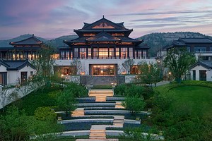 【酒店套餐】济南凤鸣宋品酒店1晚+双人济南融创海世界或济南融创乐园或1大1小融创茂Meland+早餐