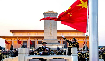 北京天安门广场-国旗一日游【宫候旅行★观升旗★导游领队★排多少★团队通道★观降旗】