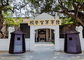 【私家团】越秀公园+广州市文化馆+广州黄埔军校+永庆坊+古城墙+陈家祠+外观广州塔1日游<广州5线+东莞出发>