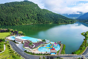 韶关乳源蓝山源岭南东方温泉酒店1晚含早餐+户外温泉+水乐乐园+淘气堡乐园+无边泳池