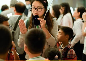 【亲子家庭套票】三星堆博物馆亲子票+可选自由行&可选讲解团大咖导游现场讲解2.5小时+含高清无线耳麦