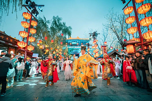 【双11大促】开封清明上河园/《大宋东京梦华》演出/万岁山武侠城双人套餐自选+优选酒店1晚