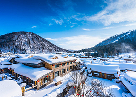 中国雪乡+大秃顶子山一日游【6人VIP团◆不排队◆雪地摩托◆冰雪画廊◆童话乐园】