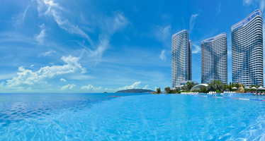 惠东双月湾享海温泉度假酒店+网红无边际游泳池+网红游艇会所、网红沙滩秋干、私家沙滩