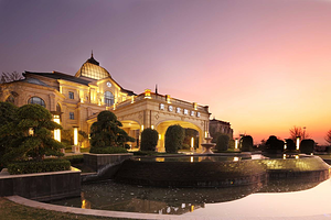 【官方温泉酒店】郑州银基黄帝宫御温泉酒店1晚+郑州银基动物王国/郑州银基冰雪世界/郑州银基乐海神话世界/温泉