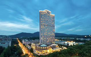 维景国际酒店1晚住宿+中山陵预约  【含双人早餐】