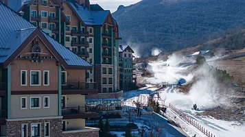 【滑进滑出+专属滑雪大厅】张家口云顶大酒店滑雪1晚+双人1日滑雪票