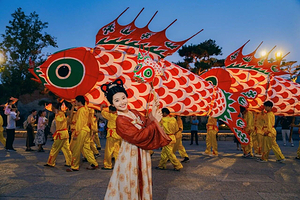 【住鲁源村景区内】尼山鲁源酒店1晚+双人尼山圣境景区年卡+鲁源村二次入园门票|享夜游，手作体验+往返景区接驳车