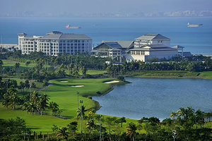 【酒店套餐】三亚明申高尔夫度假酒店花园房或豪华海景房+双早