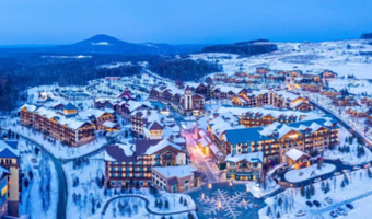 【酒店套餐】长白山华美胜地度假区3天2晚滑雪套餐可选郝力克/松果里俱乐部瑞士酒店-滑雪+温泉+特色体验+早餐