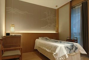 爱电竞酒店（南京江北新区店）1晚+华昌龙谷乐园奇幻新大陆2张