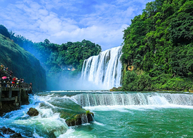 贵州黄果树瀑布一日游【私家团+独立包团+上门接送+含门票+观光车】