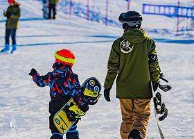【官方预售】长春冰雪新天地/长春天定山滑雪场1日票+天定山公寓/天银湖宾馆/天定山民宿1晚，享景区接驳车